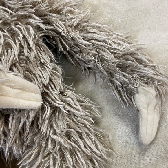 Wild Republic Sloth - Picture 9 of 13